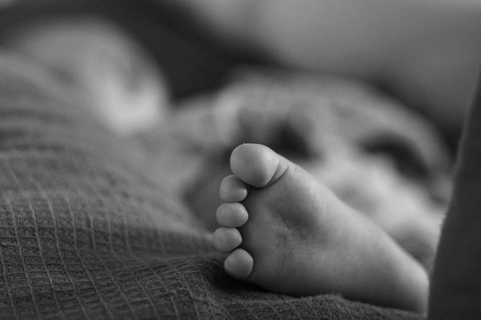 Little foot, blanket