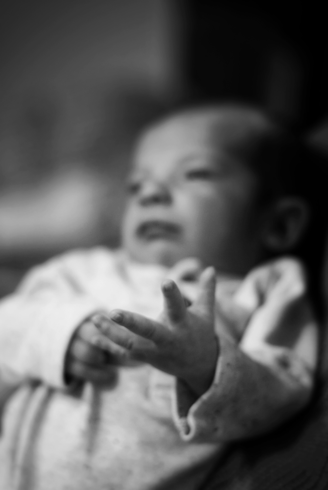Small hands, light
